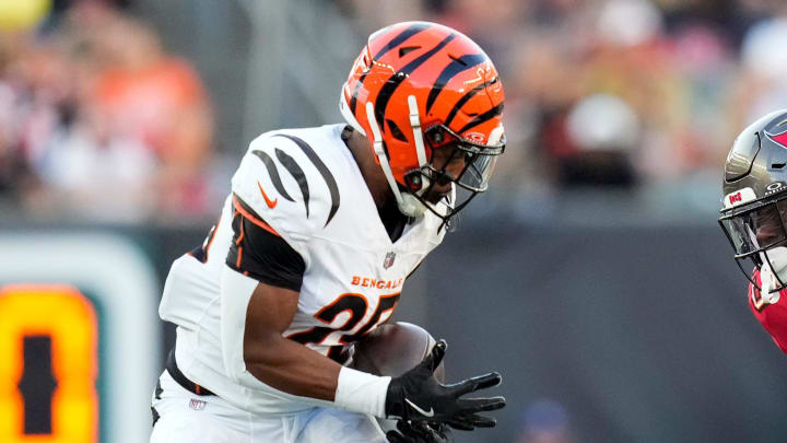 Cincinnati Bengals running back Chris Evans (25) pulls in a catch in the first quarter of the NFL Preseason Week 1 game between the Cincinnati Bengals and the Tampa Bay Buccaneers at Paycor Stadium in downtown Cincinnati on Saturday, Aug. 10, 2024.