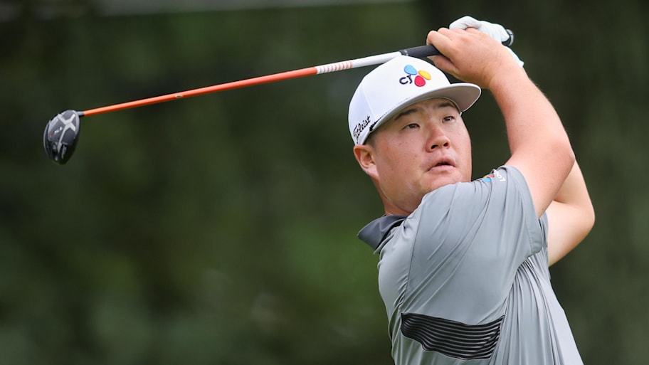 Sungjae Im plays his shot from the third tee during the second round of the 2025 Tour Championship. 