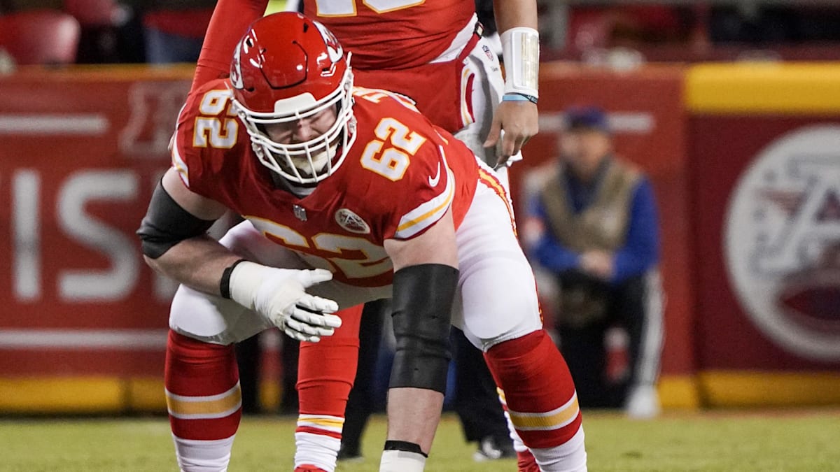 Details of Chicago Bears' trade for Chiefs All-Pro guard Joe Thuney revealed
