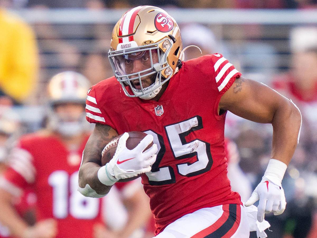 How Highly Does Chiefs GM Brett Veach Value RB Mitchell?