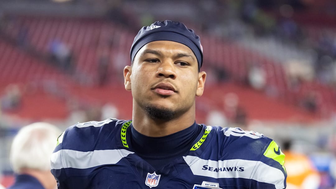 Seattle Seahawks tight end Elijah Arroyo against the Arizona Cardinals