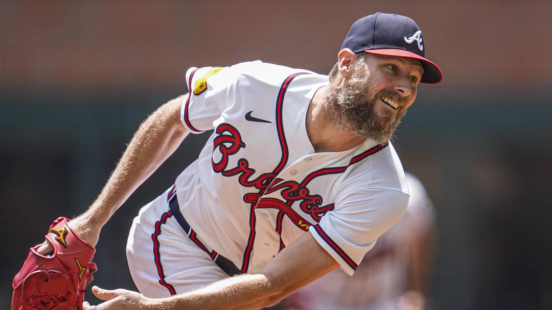 Chris Sale looks as good as ever amid Braves' torrid start.