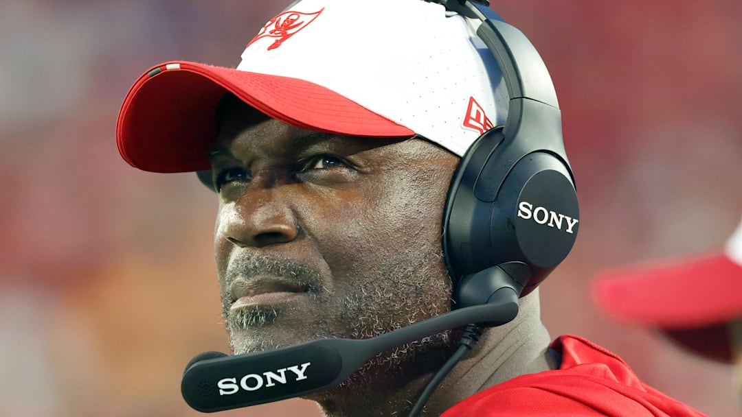 Tampa Bay Buccaneers head coach Todd Bowles will love what Jay Glazer said about a potential offseason addition. (Mandatory Credit: Kim Klement Neitzel-Imagn Images)