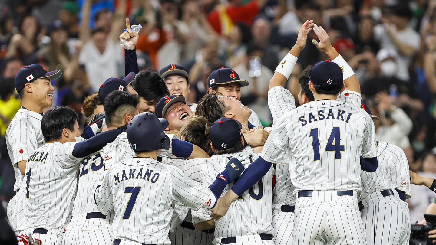 日本のトップ野球スターがドジャースの帽子をかぶった写真を投稿してインターネットを破壊