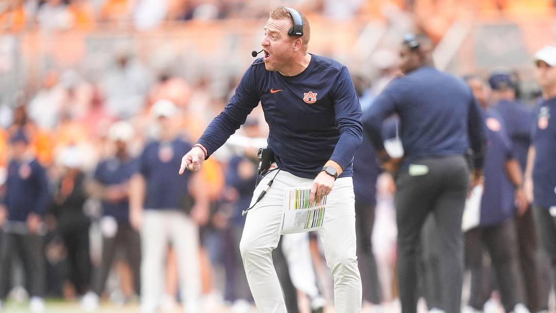 Auburn coach Alex Golesh yells to an official during a game between Tennessee and Auburn in Neyland Stadium in Knoxville, Tennessee, Oct. 3, 2026. Auburn coach Alex Golesh yells to an official during a game between Tennessee and Auburn in Neyland Stadium in Knoxville, Tennessee, Oct. 3, 2026.
