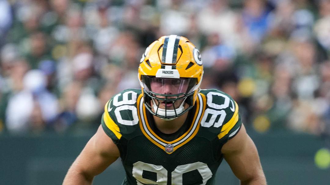 Sep 7, 2025; Green Bay, Wisconsin, USA;  Green Bay Packers defensive lineman Lukas Van Ness (90) during the game against the Detroit Lions at Lambeau Field. Mandatory Credit: Jeff Hanisch-Imagn Images