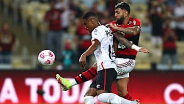 Flamengo e Athletico-PR iniciam hoje o confronto das quartas de final da Copa do Brasil.