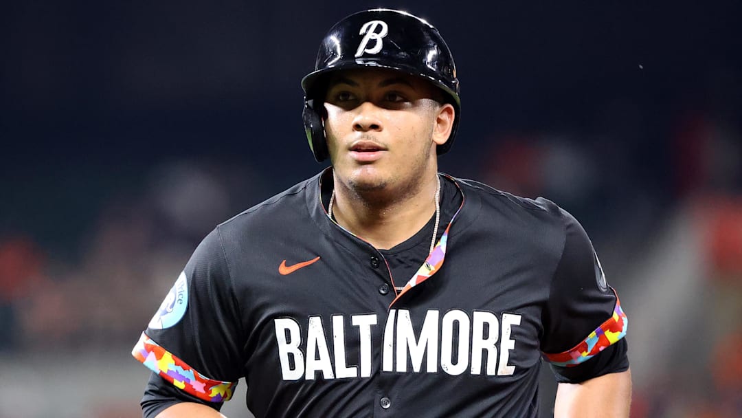 Sep 19, 2025; Baltimore, Maryland, USA; Baltimore Orioles catcher Samuel Basallo (29) runs off of the field during the sixth inning against the New York Yankees at Oriole Park at Camden Yards. Mandatory Credit: Daniel Kucin Jr.-Imagn Images