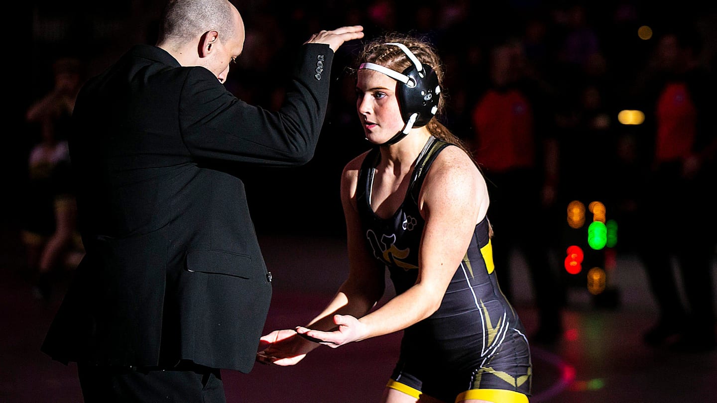 Iowa High School Wrestler Makes State History