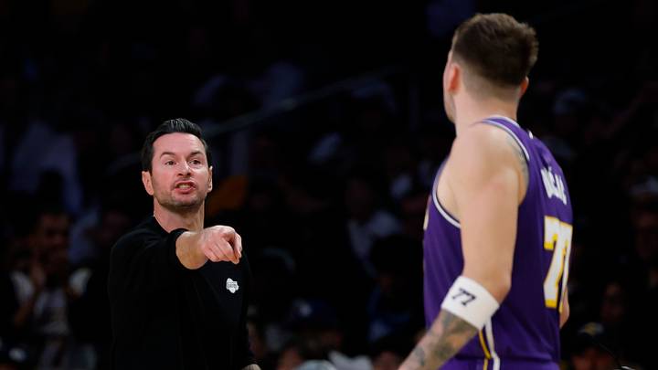 San Antonio Spurs v Los Angeles Lakers