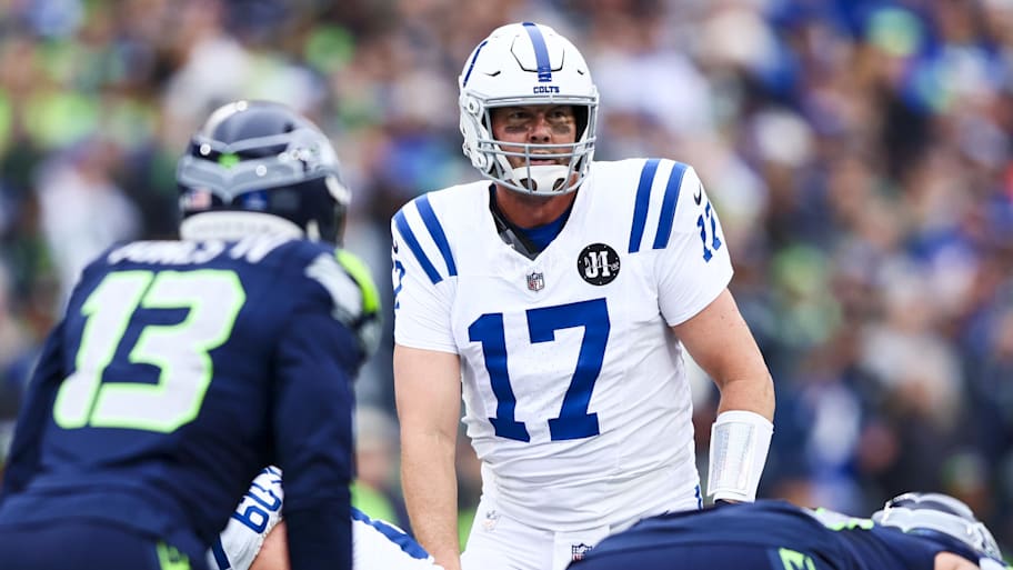 Philip Rivers prepares to take the snap.