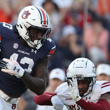 Auburn Tigers tight end Rivaldo Fairweather was the leading receiver a year ago.