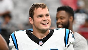 Carolina Panthers tight end Mitchell Evans