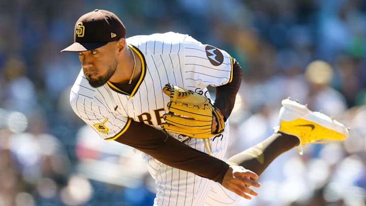 Padres Make Bold Call on Robert Suarez After Mason Miller Trade Shocker