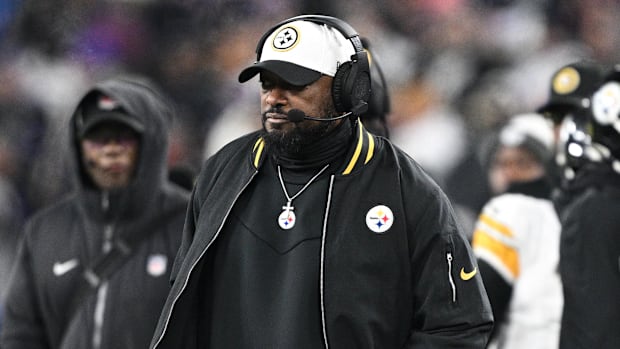 Pittsburgh Steelers head coach Mike Tomlin