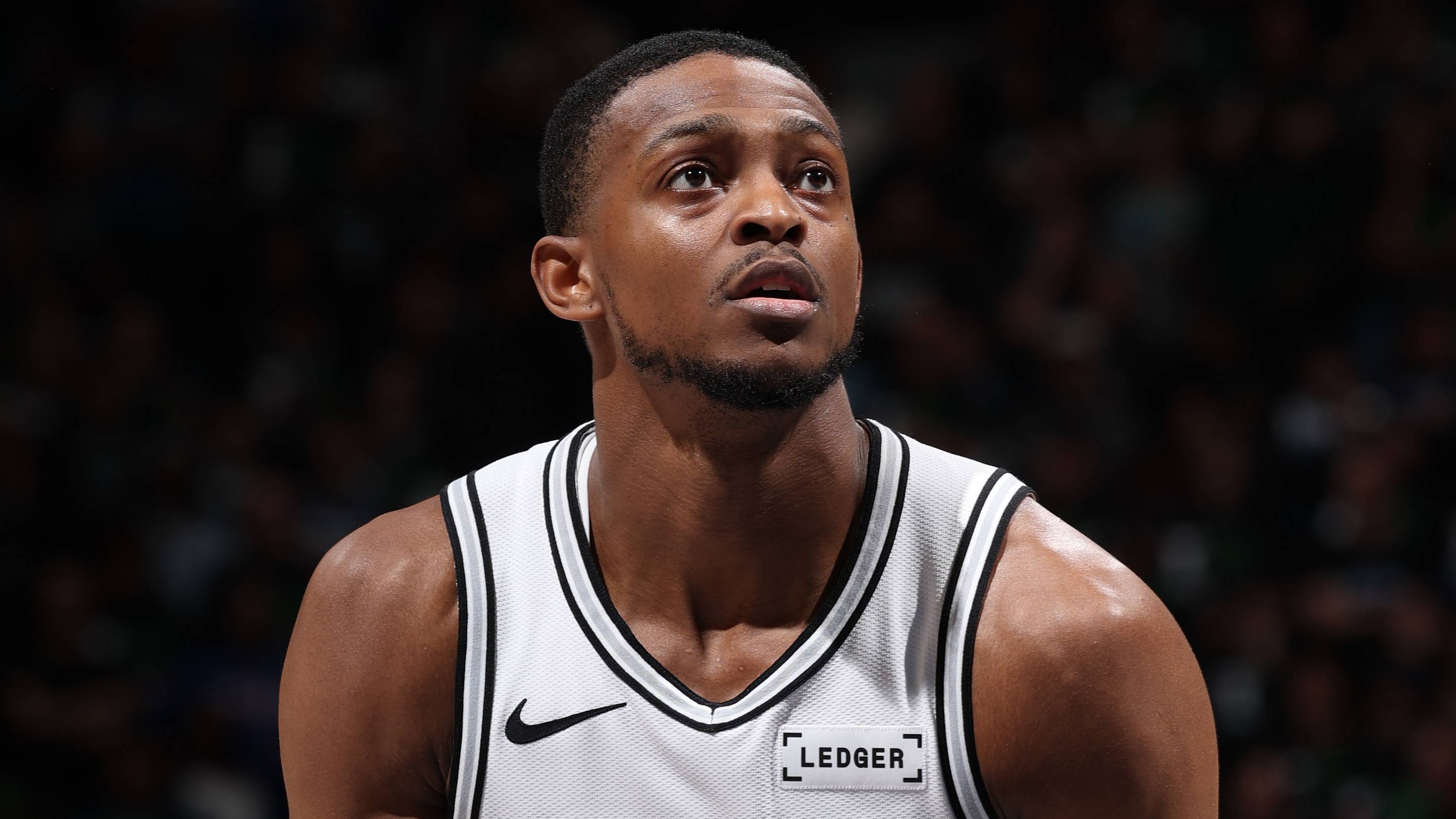 Is De'Aaron Fox playing tonight? Latest injury update for Spurs vs. Timberwolves, Game 5