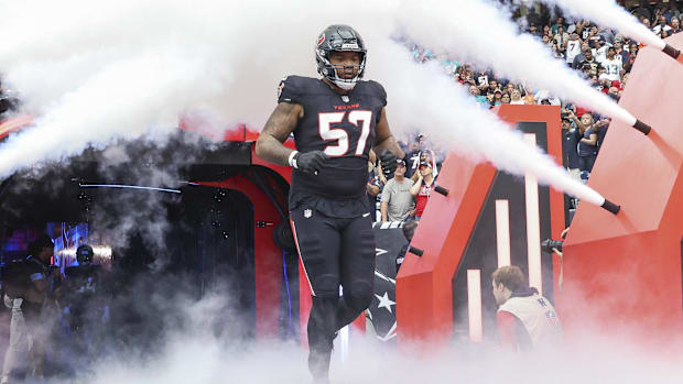 Houston Texans OT Suffered Ankle Injury vs Carolina Panthers