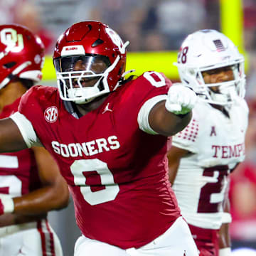 David Stone reacts during Oklahoma's opener against Temple.