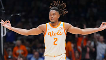 Tennessee guard Chaz Lanier (2) celebration after hitting a 3-point basket during the Sweet 16 game against Kentucky in the NCAA college basketball tournament on Friday, March 28, 2025, in Indianapolis, IN.