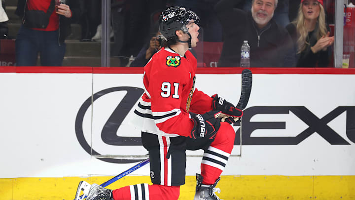 Carolina Hurricanes v Chicago Blackhawks