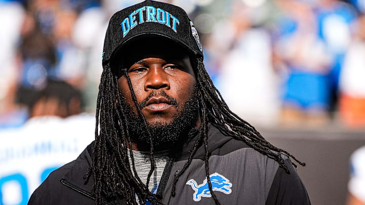 Detroit Lions defensive tackle Alim McNeill (54) watches warmup ahead of Cincinnati Bengals game at Paycor Stadium in Cincinnati on Sunday, Oct. 5, 2025.