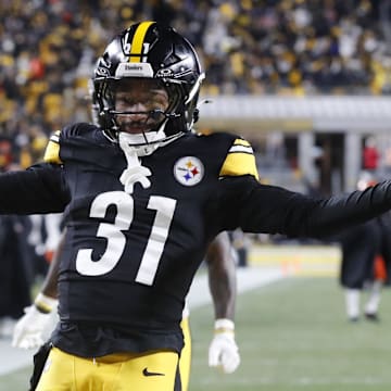 Jan 4, 2025; Pittsburgh, Pennsylvania, USA;  Pittsburgh Steelers cornerback Beanie Bishop Jr. (31) celebrates after intercepting a Cincinnati Bengals pass during the second quarter at Acrisure Stadium. Mandatory Credit: Charles LeClaire-Imagn Images