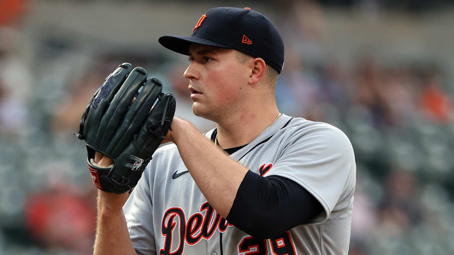 Detroit Tigers pitcher Skubal gets ready to pitch | Daniel Kucin Jr.-Imagn Images