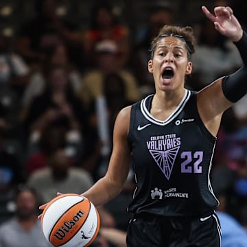 Jul 29, 2025; College Park, Georgia, USA; Golden State Valkyries guard Veronica Burton (22) calls out a play to teammates in the game against the Atlanta Dream during the first quarter at Gateway Center Arena at College Park. Mandatory Credit: Jordan Godfree-Imagn Images