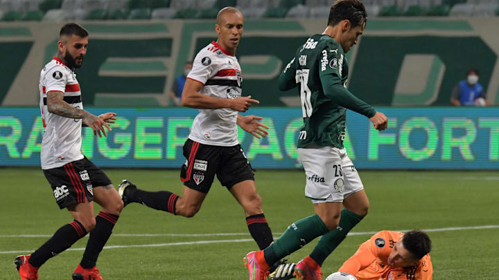 Choque-Rei acontece após eliminação do tricolor na Libertadores Choque-Rei acontece após eliminação do tricolor na Libertadores