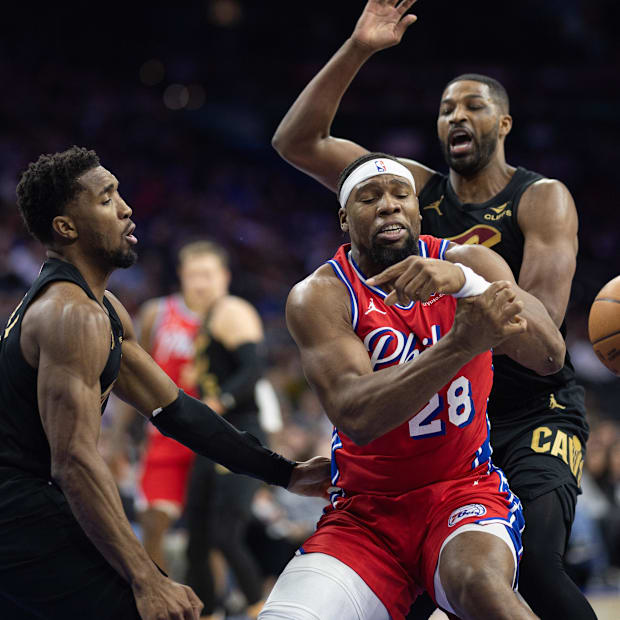 Guerschon Yabusele (28) looses control of the ball