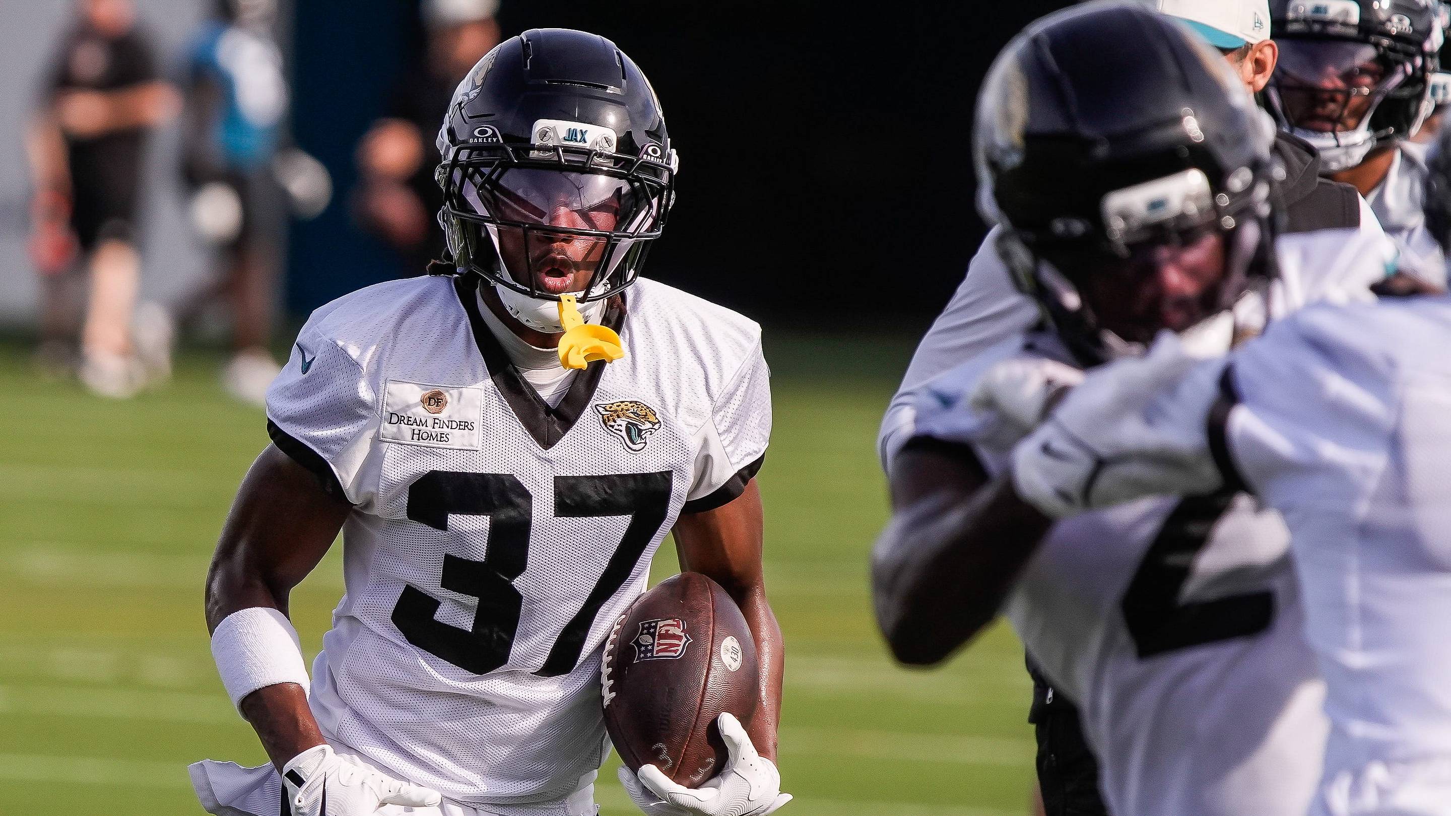 Jaguars' Elevation of Jabbar Muhammad Presents Worrisome Sign for CB Group