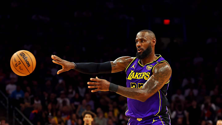 NBA Fans React To LeBron James Viral Behind The Back Pass In Lakers Raptors Game
