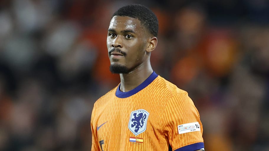 Jorrel Hato has agreed personal terms with Chelsea. | IMAGO/Pro Shots