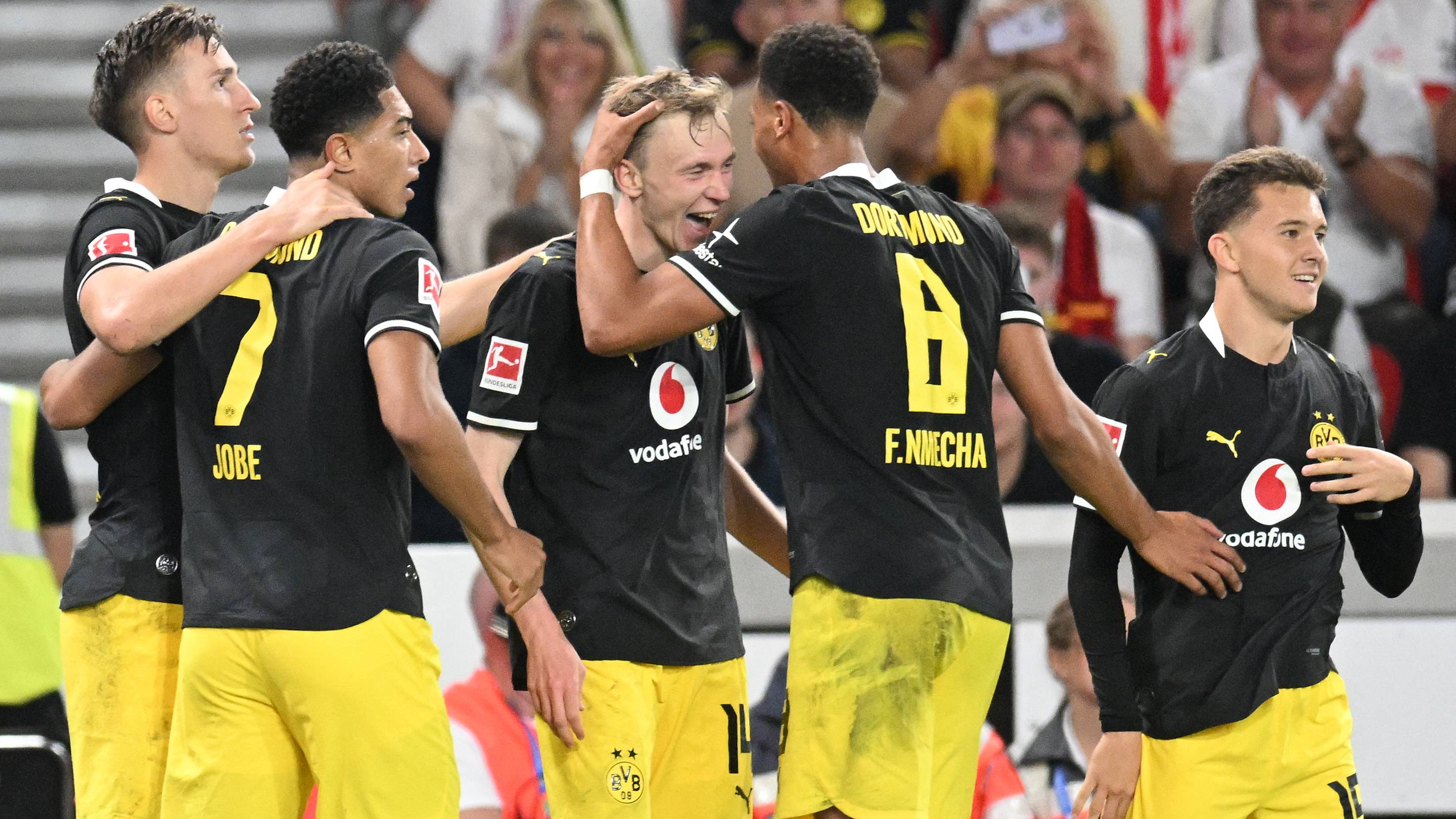 Borussia Dortmund one of 3 European teams with a 100% win record!