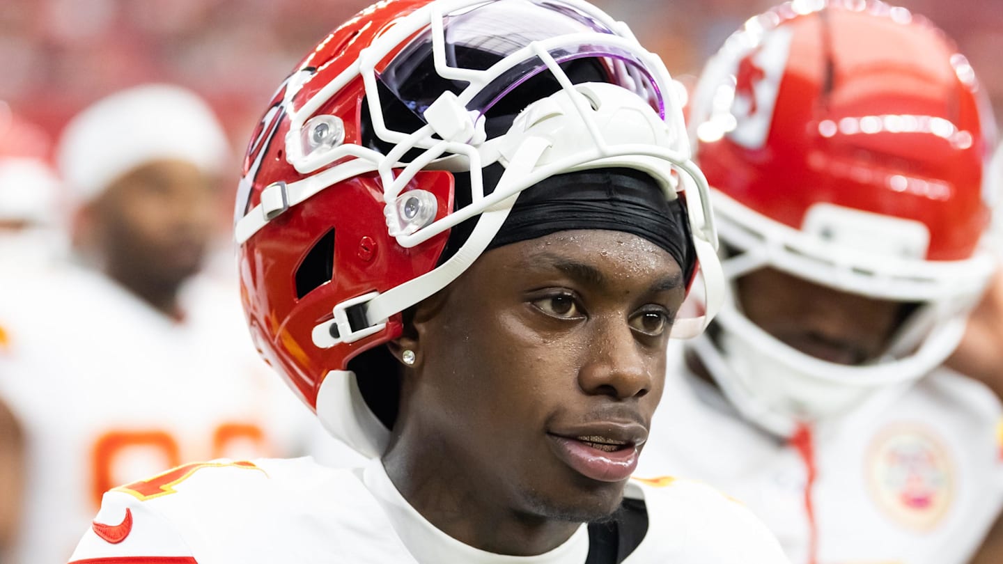 Chiefs WR Xavier Worthy to Miss Time With Injury After Collision With Travis Kelce