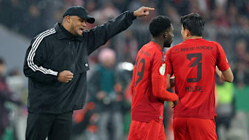 Vincent Kompany zeigt seinen Stars, wo es lang geht.