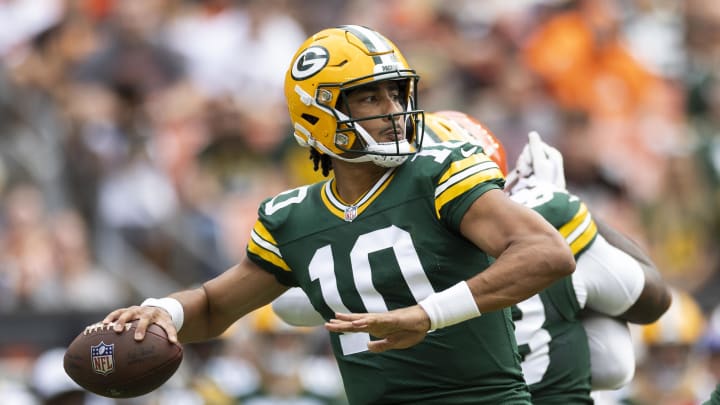 Green Bay Packers quarterback Jordan Love (10) throws the ball during the first quarter against the Cleveland Browns at Cleveland Browns Stadium. 