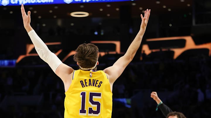 New York Knicks v Los Angeles Lakers