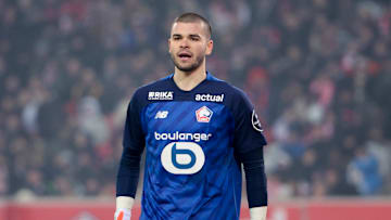 Lucas Chevalier est tout proche de rejoindre le PSG. 
