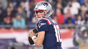 Aug 15, 2024; Foxborough, MA, USA; New England Patriots quarterback Drake Maye (10) looks to pass the ball against the Philadelphia Eagles during the second half at Gillette Stadium. Mandatory Credit: Eric Canha-USA TODAY Sports