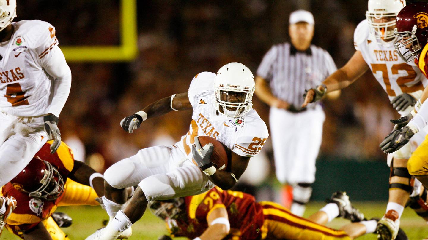 Former Texas Longhorns RB Jamaal Charles Opens Up About Battle With Mental Health - Vimarsana News