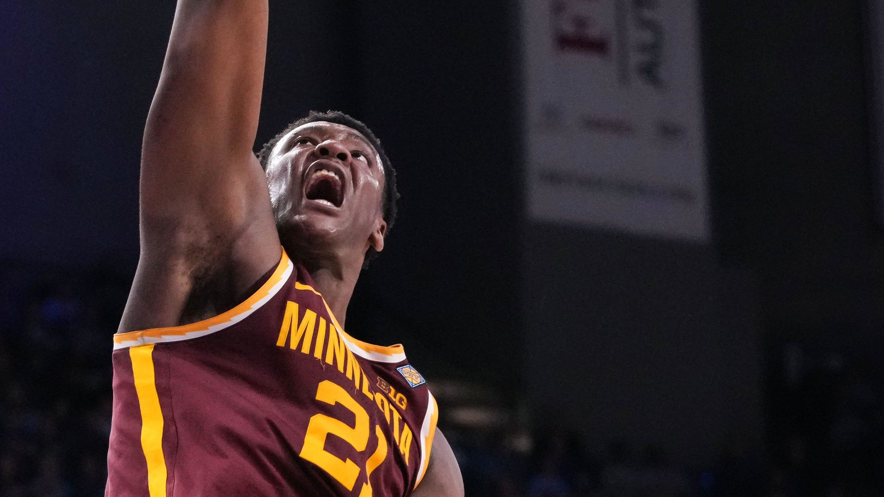 Former Gophers center Pharrel Payne transfers to Texas A&M