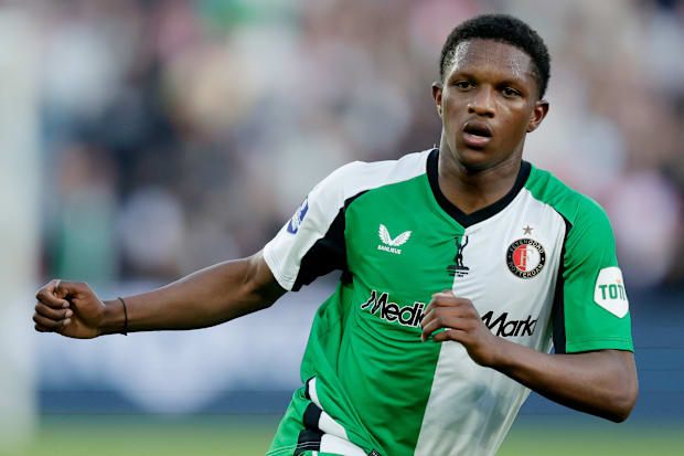 จิไวโร่ รีดเป็นอัญมณี