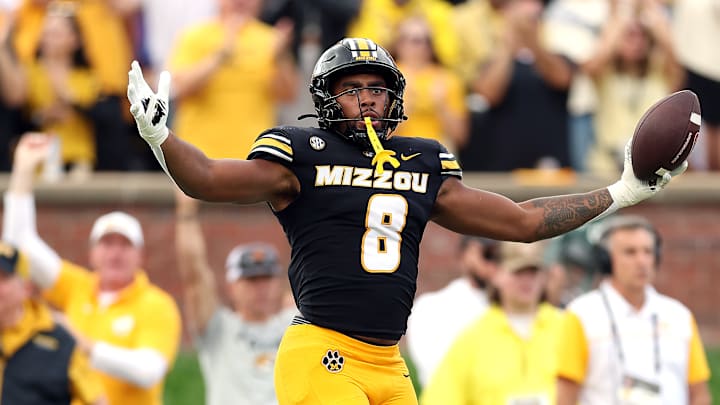 Missouri Tigers wide receiver Shaun Terry II (8) looks to the sidelines during a game versus the Alabama Crimson Tide this season.