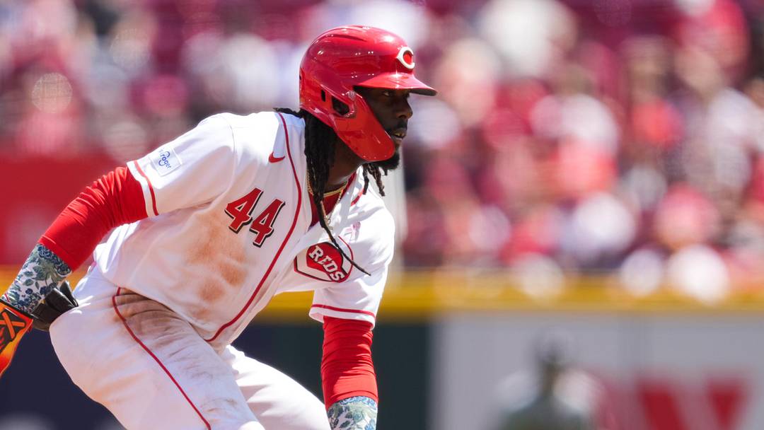 May 10, 2026; Cincinnati, Ohio, USA; Cincinnati Reds shortstop Elly de la Cruz (44) takes his lead from second base against the Houston Astros at Great American Ball Park. Mandatory Credit: Aaron Doster-Imagn Images May 10, 2026; Cincinnati, Ohio, USA; Cincinnati Reds shortstop Elly de la Cruz (44) takes his lead from second base against the Houston Astros at Great American Ball Park. Mandatory Credit: Aaron Doster-Imagn Images
