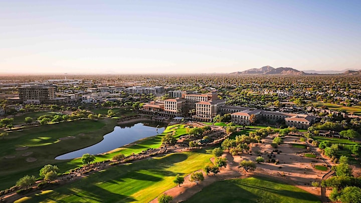 The location and views are unbeatable at the Westin Kierland Resort & Golf Club. The location and views are unbeatable at the Westin Kierland Resort & Golf Club.