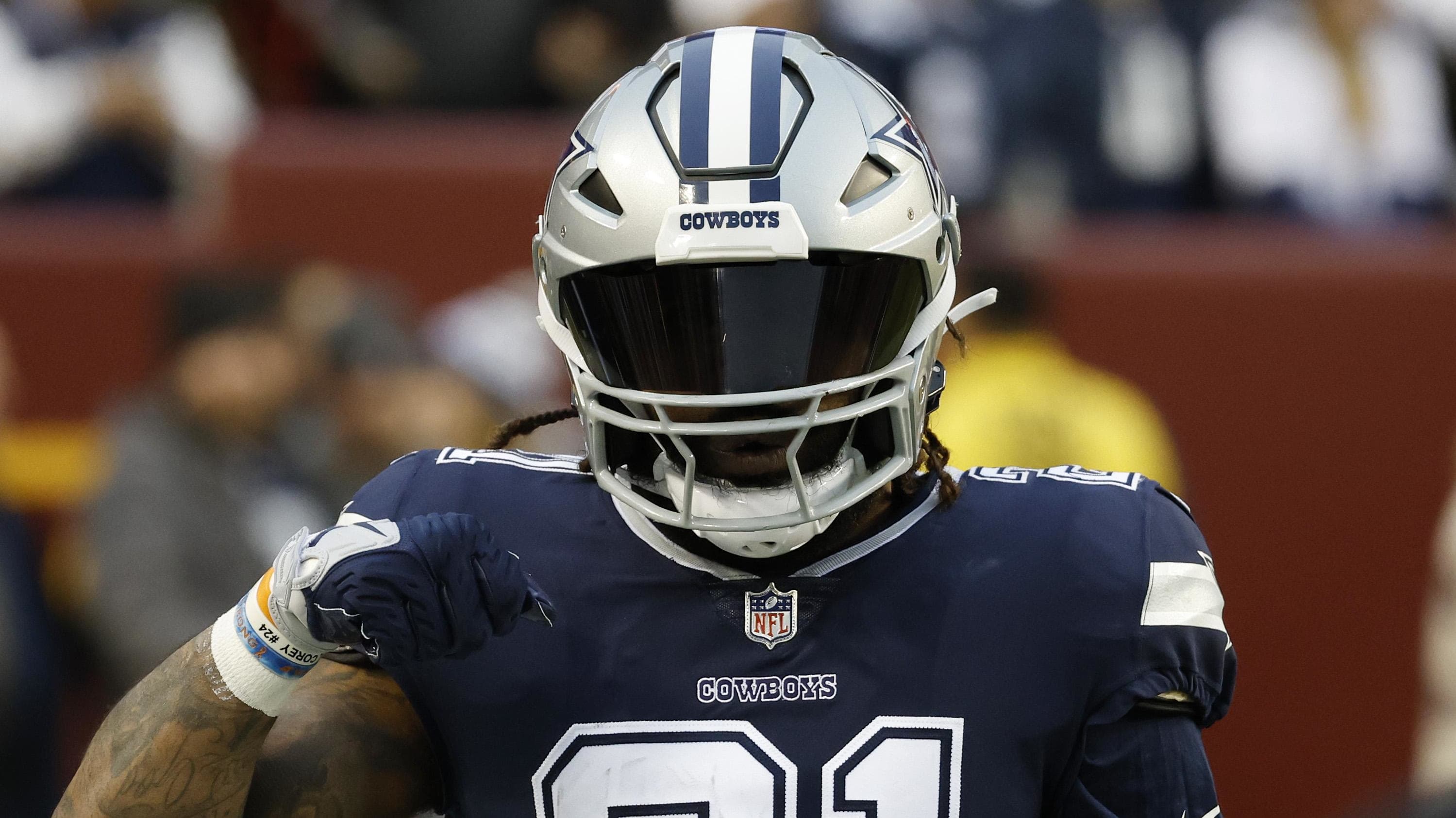 Ezekiel Elliott Won’t Wear His Old No. 21 Jersey in Second Cowboys Stint