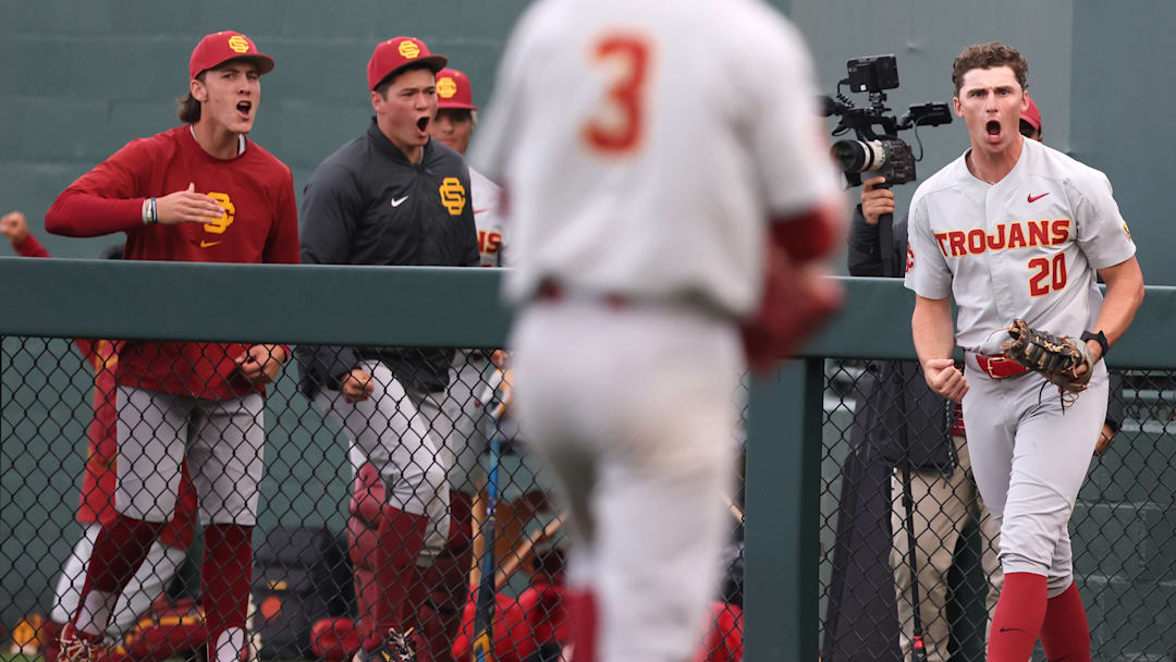 USC v UCLA