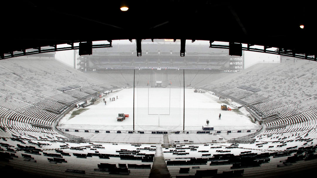 Illinois v Penn State
