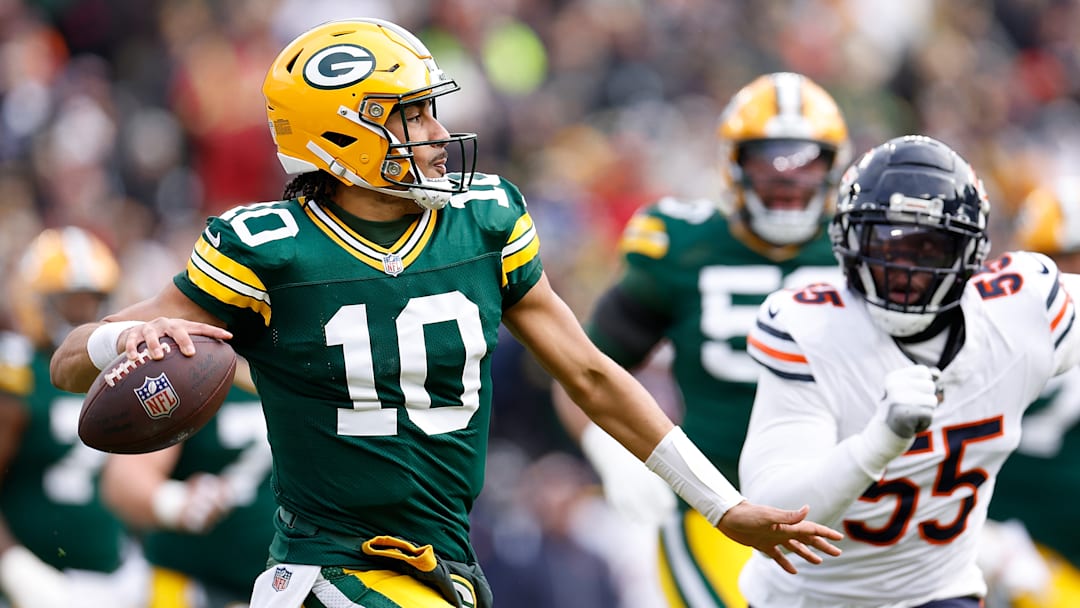 Chicago Bears v Green Bay Packers